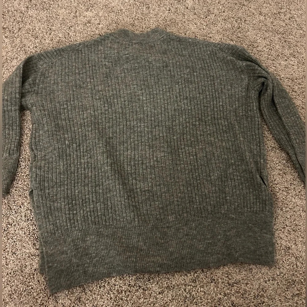 Grey sweater